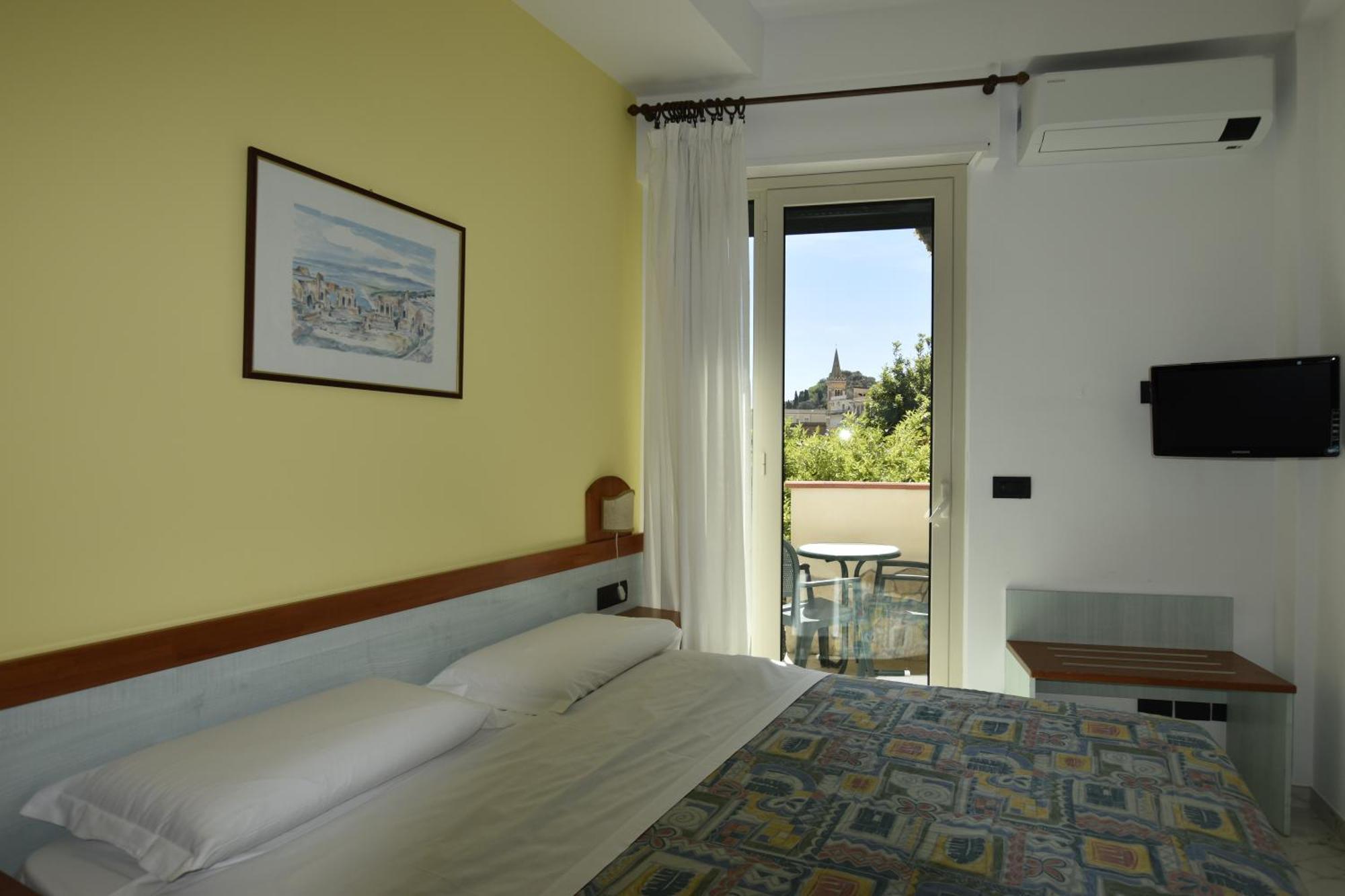 Hotel Condor Таормина Экстерьер фото