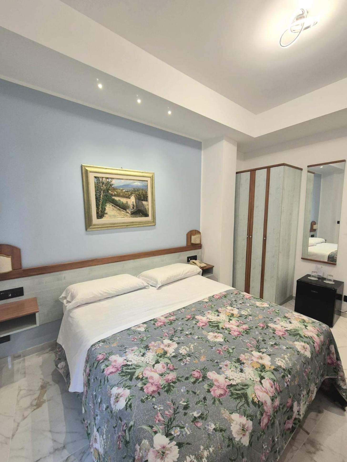 Hotel Condor Таормина Экстерьер фото